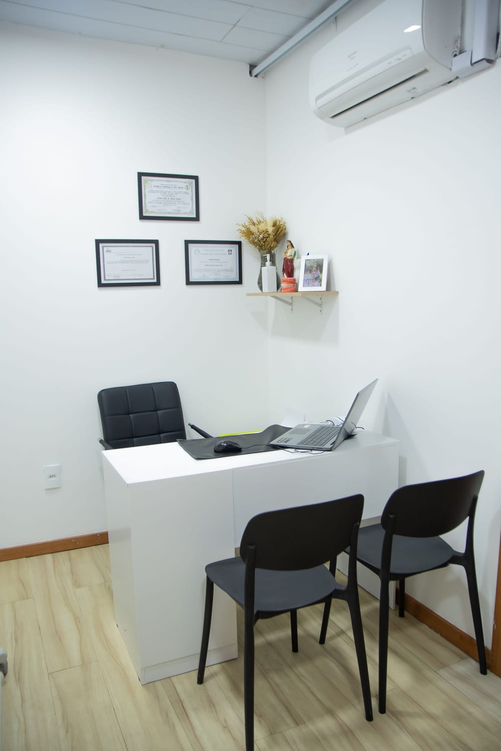 Sala de atendimento da Clínica Aragão & Cesar